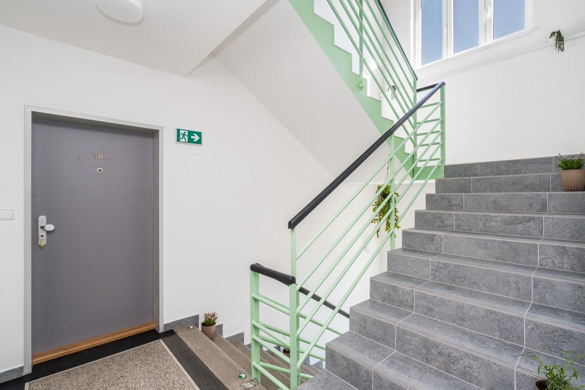 شقة Perla Hradce 401 Hradec Králové المظهر الخارجي الصورة