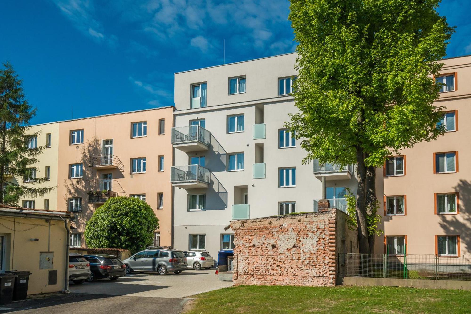 شقة Perla Hradce 401 Hradec Králové المظهر الخارجي الصورة